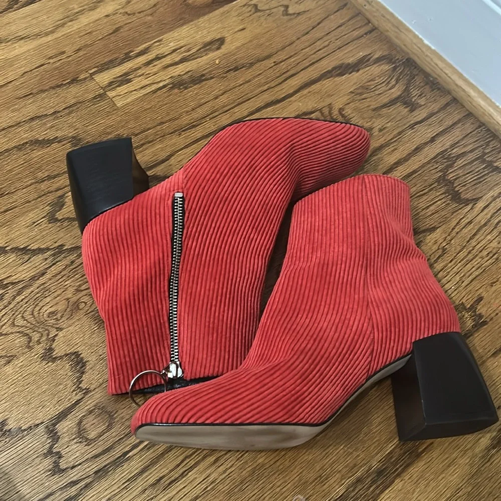 Free People Ariel Ankle Boots Mod Corduroy Square Toe Kicked Heel Size 40